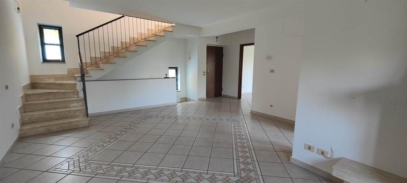 Villa a schiera in Via Capitano, Castiglione Cosentino — foto 3 di 5