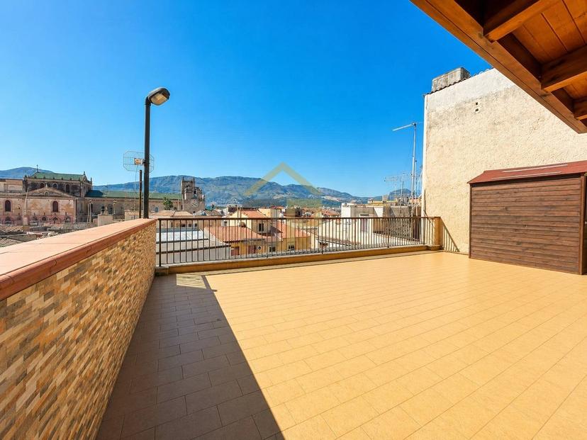 Casa indipendente in Via Cassarà, Monreale