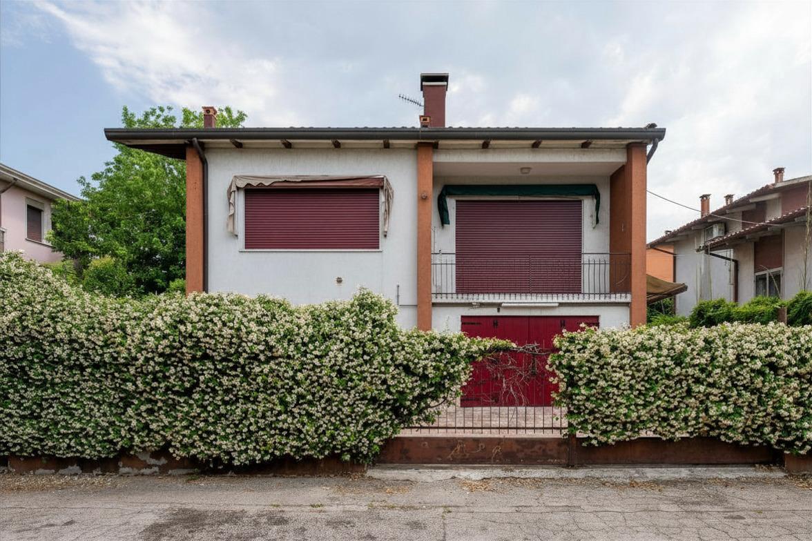Casa indipendente in Via San Giovanni Bosco  18, Monselice