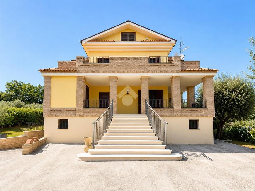 Villa in Via Piercecchi 32, Giulianova — foto 2 di 5