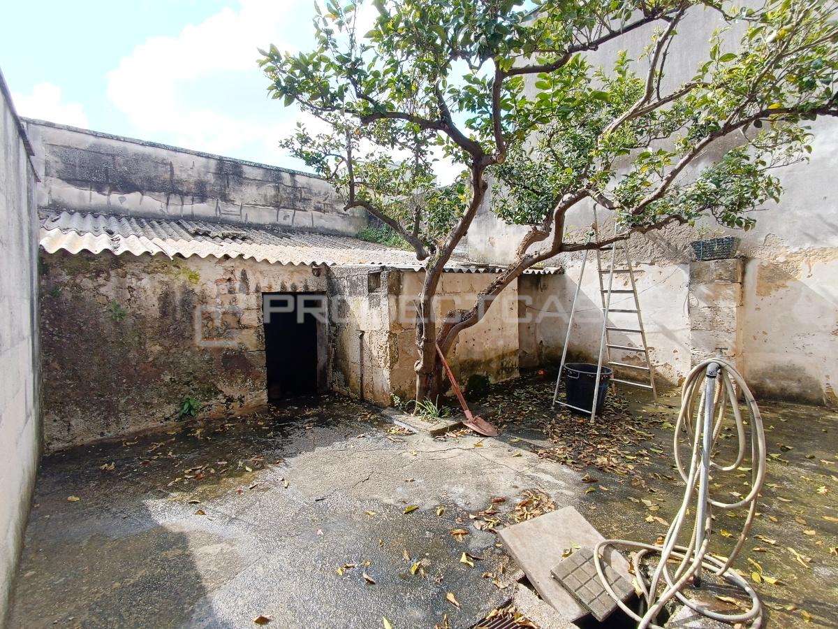 Casa indipendente in Via Roma 46, Scorrano