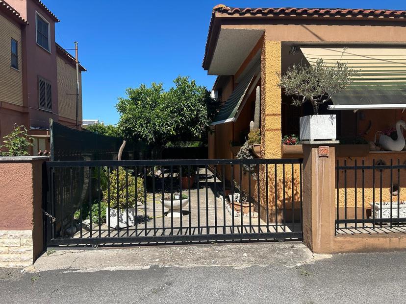 Casa indipendente in Via del Giaggiolo, Latina — foto 4 di 5