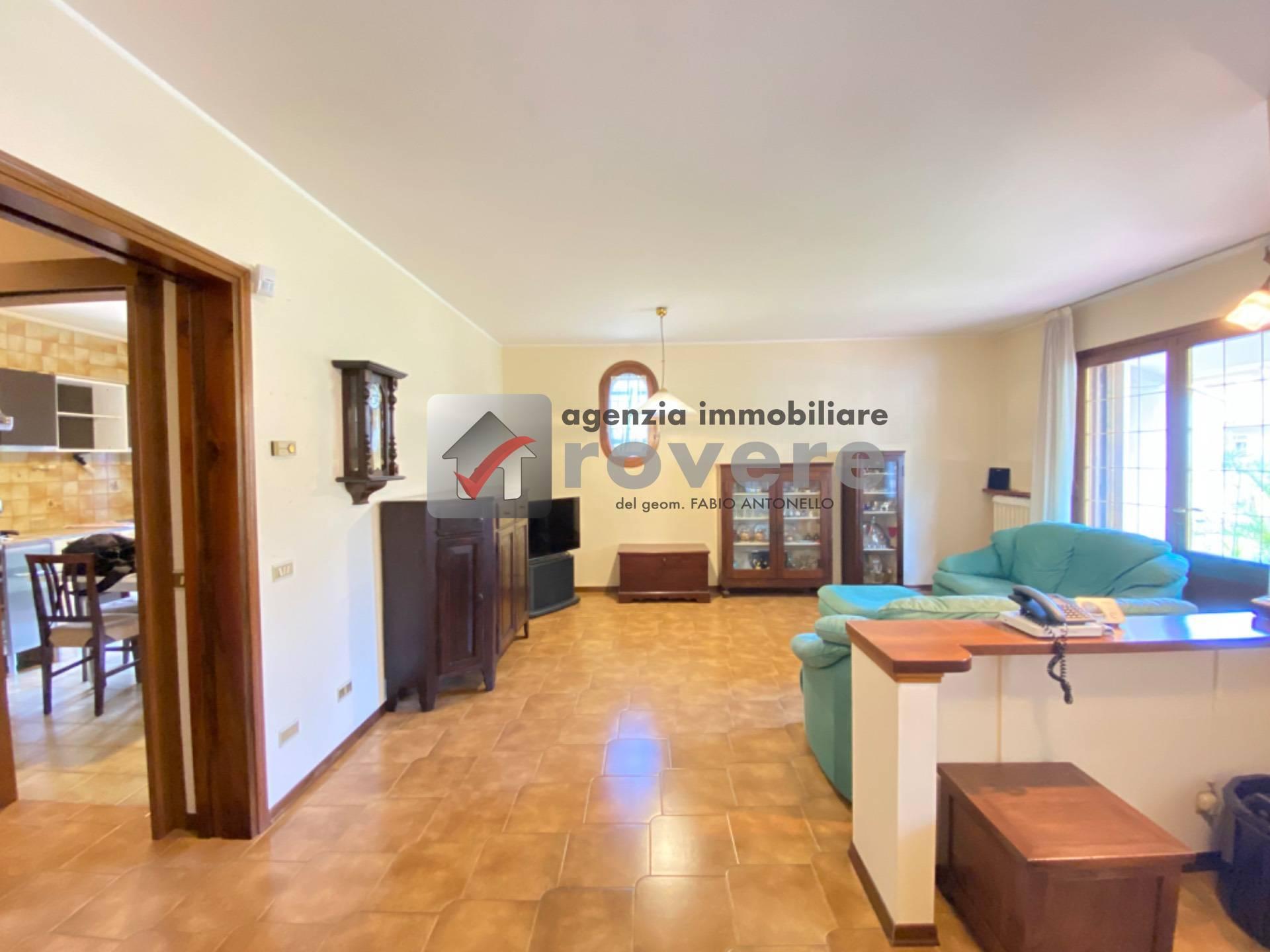 Villa, Carbonera