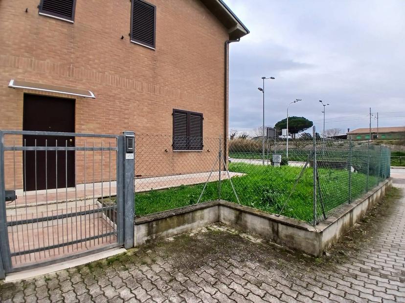 Villa a schiera in Via Milano, Porto Sant'Elpidio — foto 4 di 5
