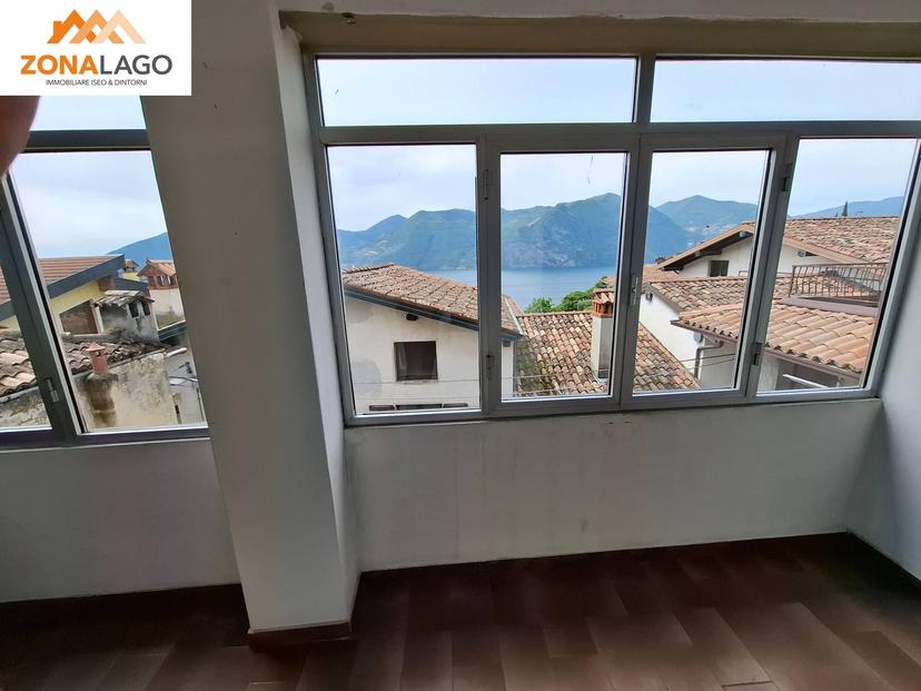 Trilocale in Via Mazzini 33, Marone — foto 2 di 5