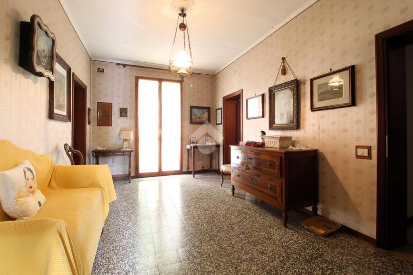 Villa in Via Antonio Stradivari 1, Reggio nell'Emilia
