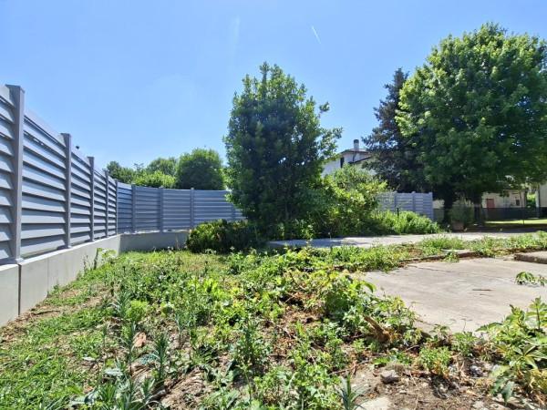 Terratetto plurifamiliare in Strada Dani Maestà 29, Parma — foto 4 di 5