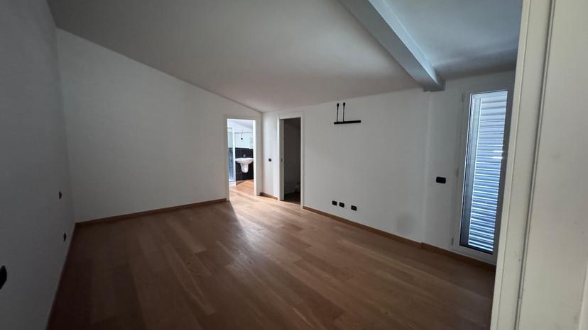 Appartamento in Via Gustavo Modena, Milano