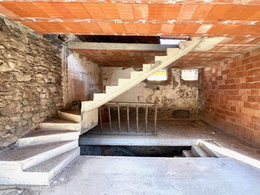 Rustico in Via Arbizzo Snc, Cadegliano-Viconago — foto 5 di 5