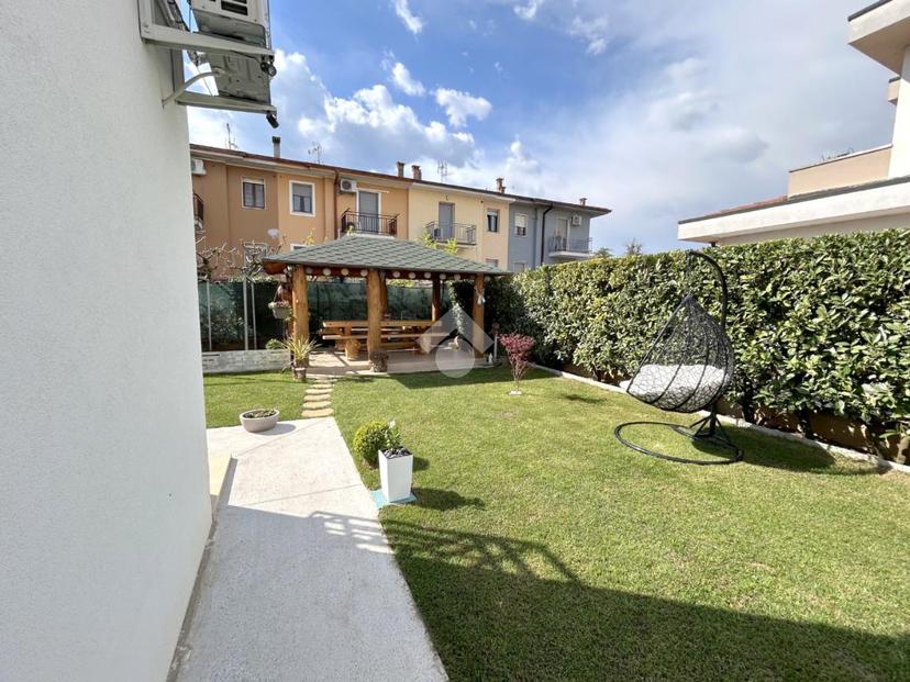 Villa a schiera in Via Ermanno Margheriti 4, Carpenedolo — foto 3 di 5