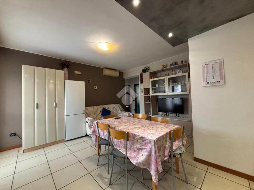 Trilocale in Via San Francesco d'Assisi 11, Palazzolo sull'Oglio — foto 4 di 5