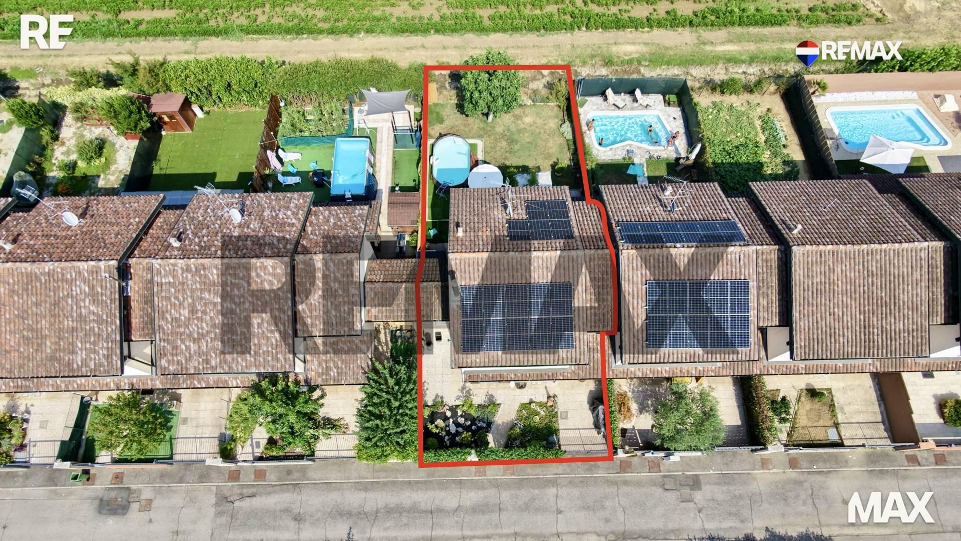 Villa a schiera in Via Privata Borgo 33, Sant'Alessio con Vialone