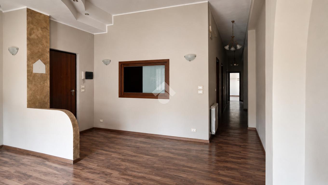 Appartamento in Via della Regione 137, San Giovanni la Punta