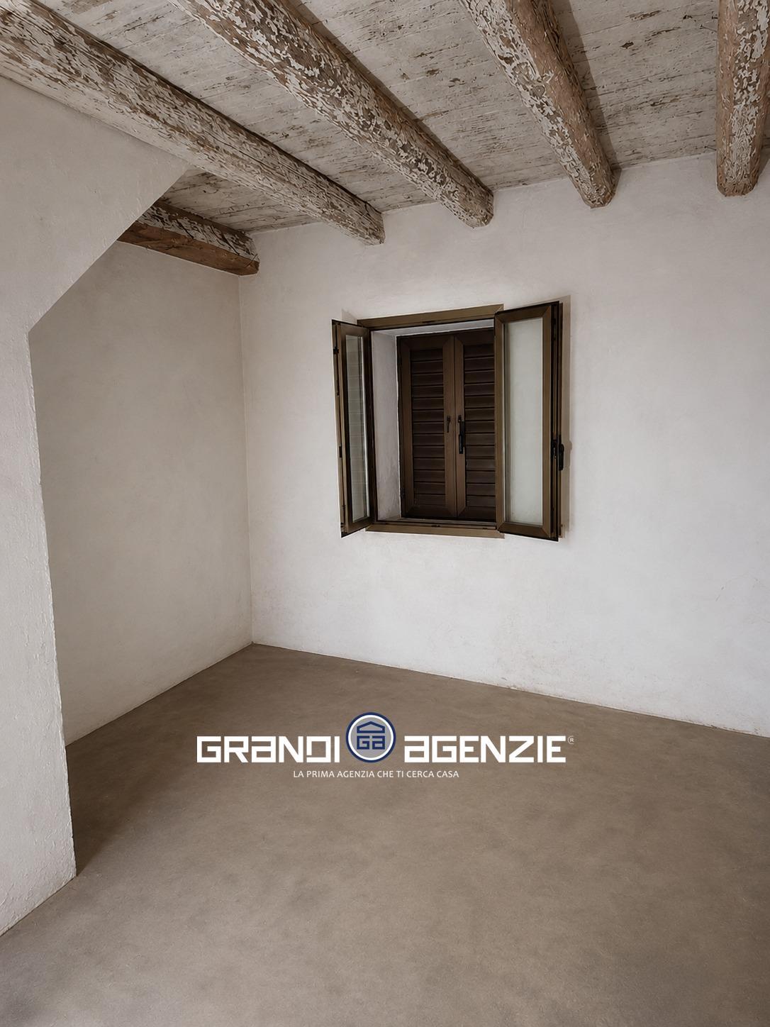 Villa a schiera in Via Lasinio 3, Nervesa della Battaglia