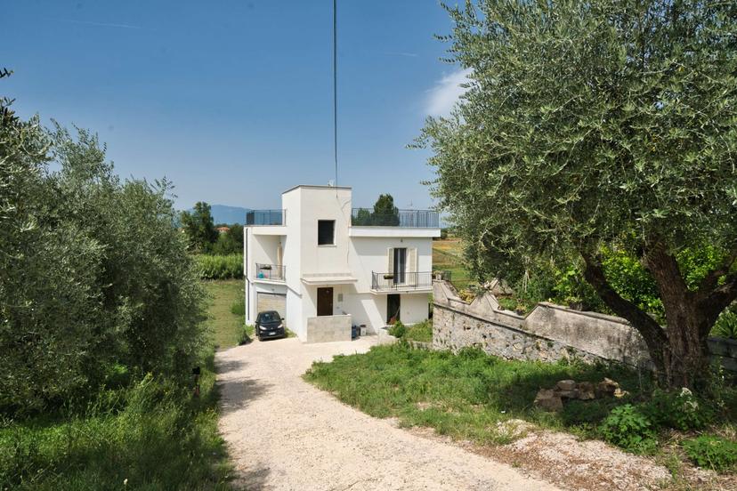 Villa unifamiliare in Via Scattuccio Codarda 75, Ferentino — foto 2 di 5