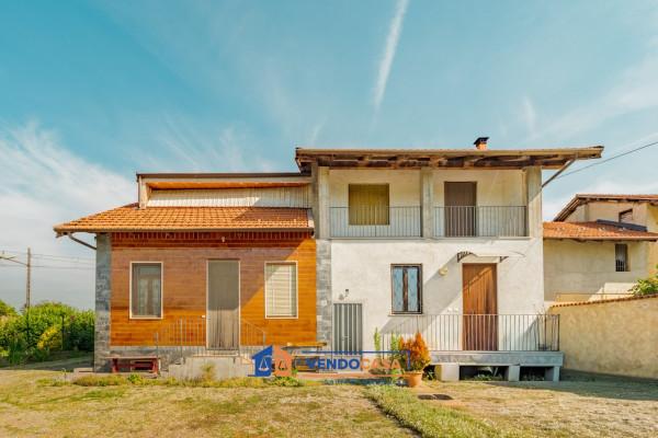 Villa a schiera in Regione Crosia 356, Centallo