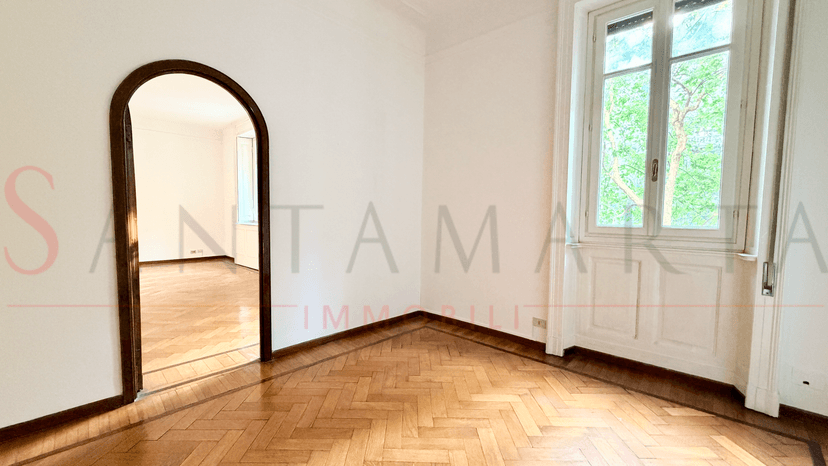 Appartamento in Via Antonio Canova, Milano