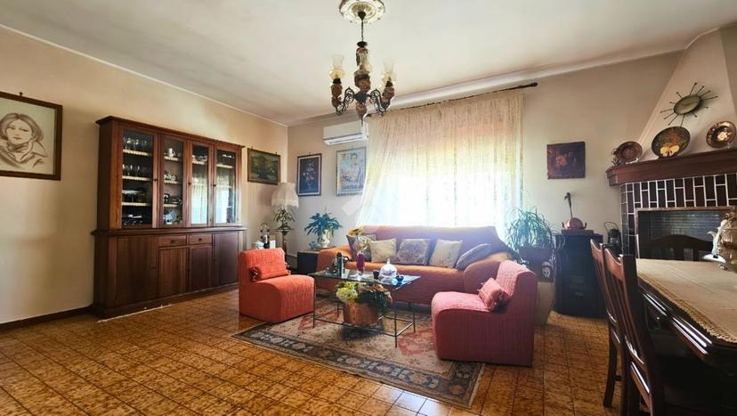 Appartamento in Via Ofanto, Leverano — foto 2 di 5