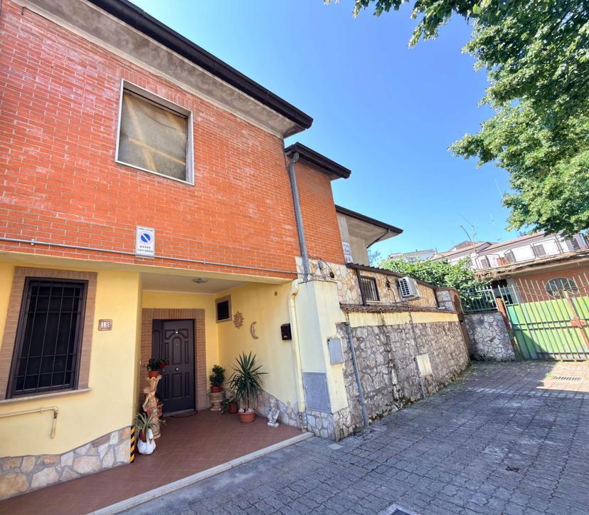 Villa in Viale della Liberta 18, Ceccano — foto 3 di 5