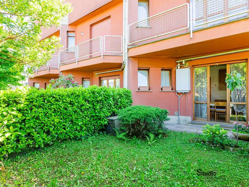 Villa a schiera in Via Giovanni XXIII 29, Molteno — foto 2 di 5