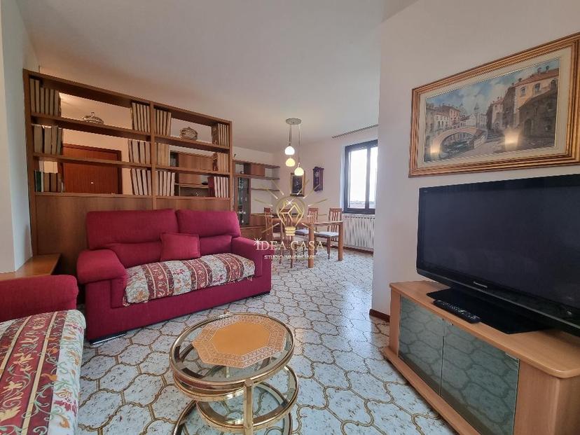 Trilocale in d'Annunzio 8, Olgiate Molgora — foto 2 di 5