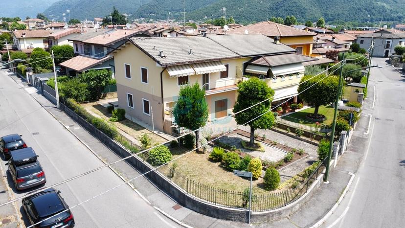 Villa bifamiliare in Via Albera 28, Concesio — foto 3 di 5