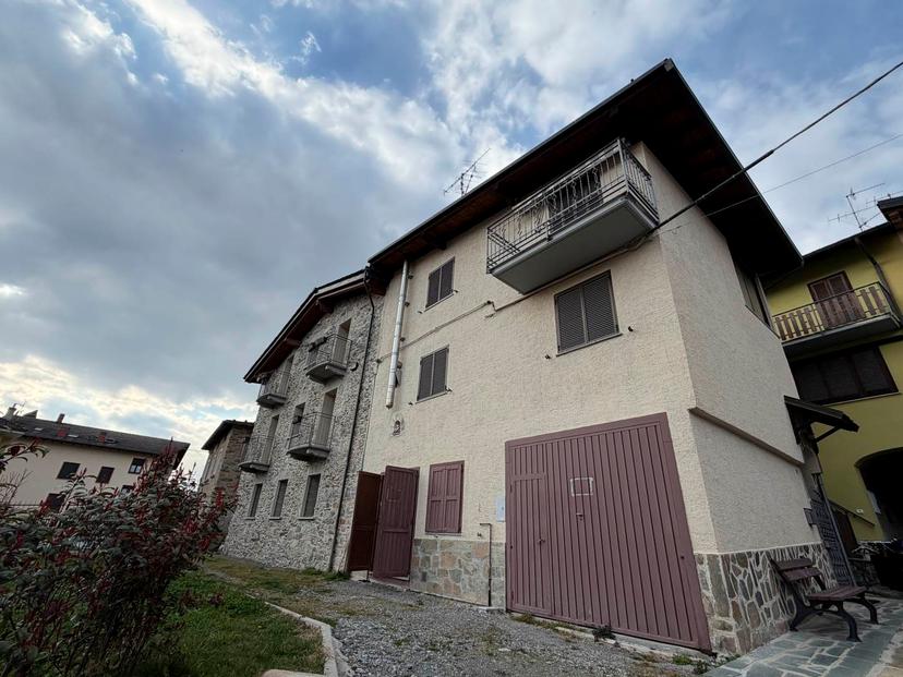 Casa indipendente in Salita S. Silvestro, Teglio — foto 3 di 5