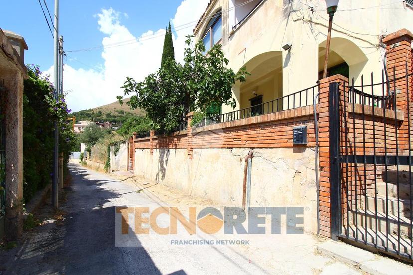 Villa in Via Onofrio Fileccia 9, Monreale
