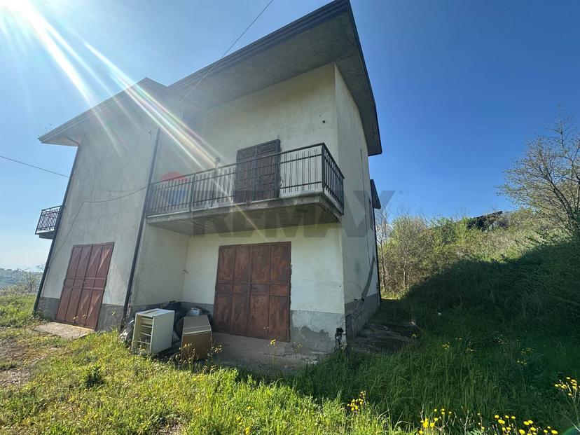 Casa indipendente in C/da Capitorto Snc, Casalduni — foto 3 di 5
