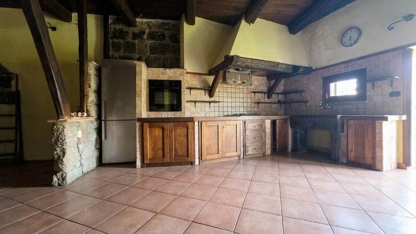 Appartamento in Via Santa Rosa, Vitorchiano — foto 3 di 5