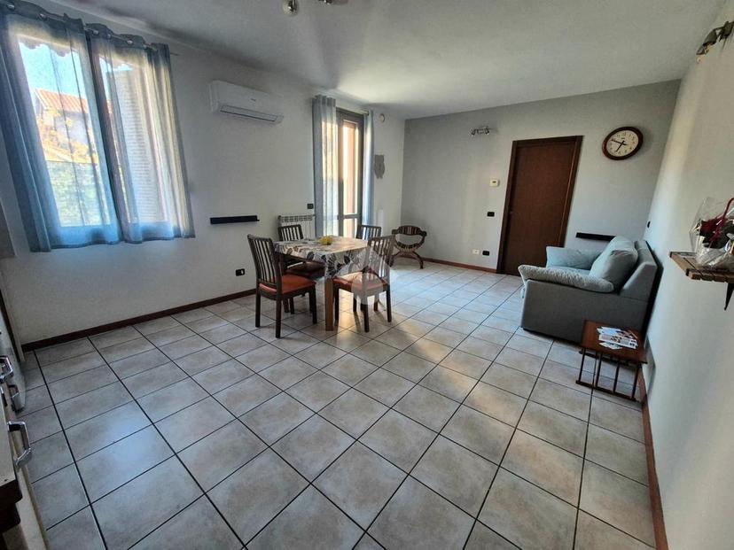 Bilocale in Via Via Giacomo Matteotti 22, Cornate d'Adda — foto 3 di 5