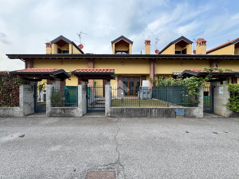 Villa a schiera in Via Don Antonio Brambilla 7, Casatenovo — foto 5 di 5