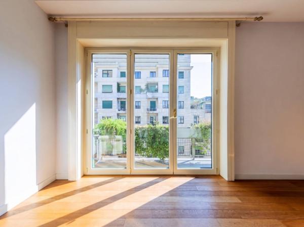 Trilocale in Viale Ferdinando di Savoia 2, Milano