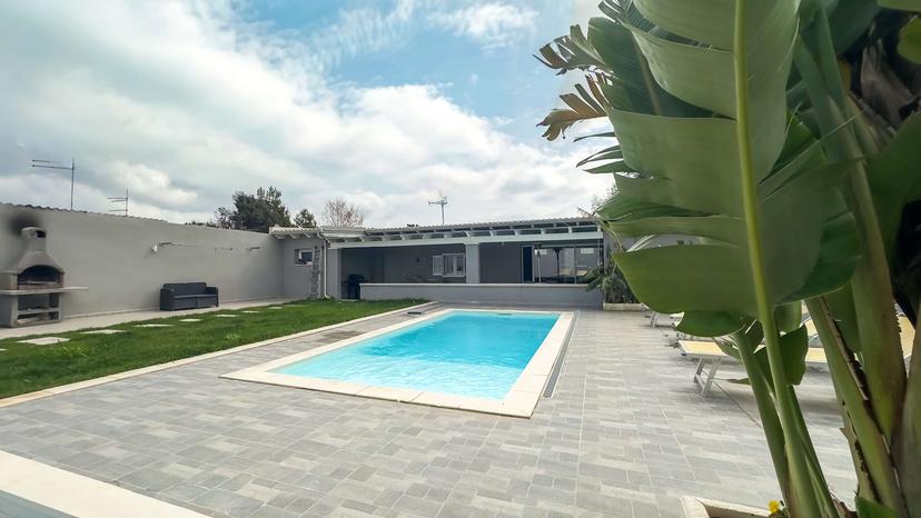 Villa unifamiliare in Via dei Gladioli , Quartu Sant'Elena — foto 4 di 5