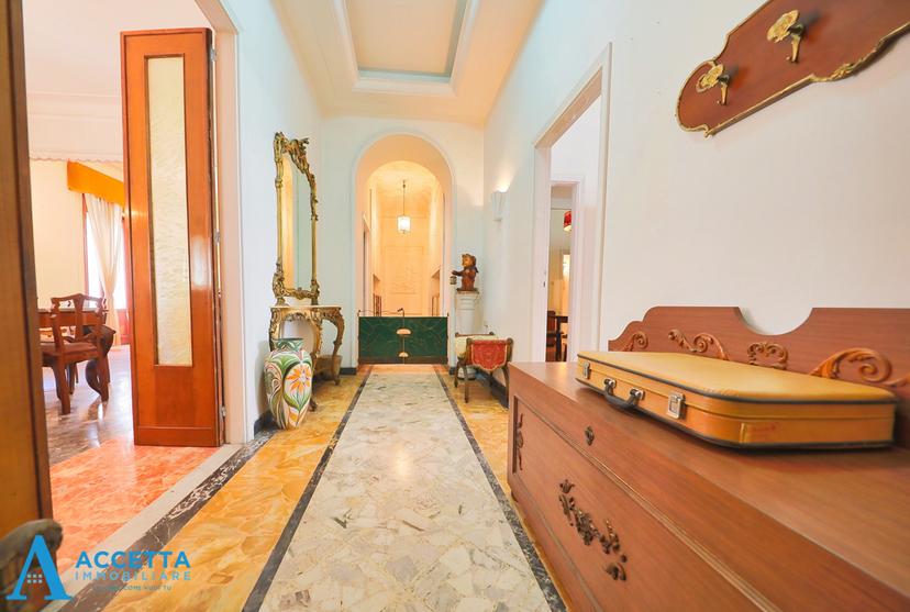 Quadrilocale in Via Cesare Battisti 15, Taranto