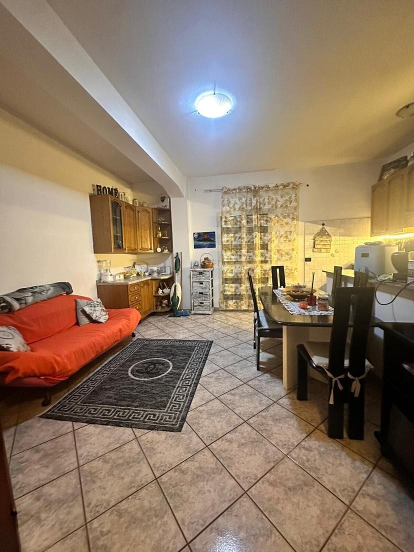 Trilocale in Via Modena 68, Reggio di Calabria