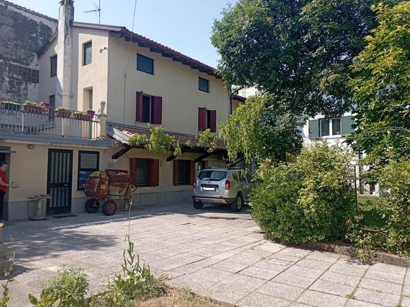 Terratetto plurifamiliare in Via Strada Vecchia 5, Majano — foto 2 di 5