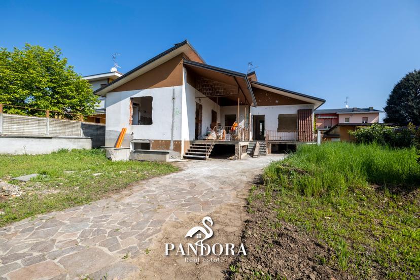 Villa a schiera in Via Santa Savina 5, Lonate Pozzolo — foto 5 di 5