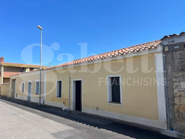 Casa indipendente in Via Kennedy  6, Nurachi
