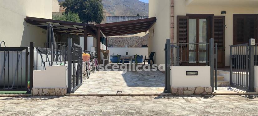 Villa a schiera in Via Amba Alagi 45, San Vito Lo Capo
