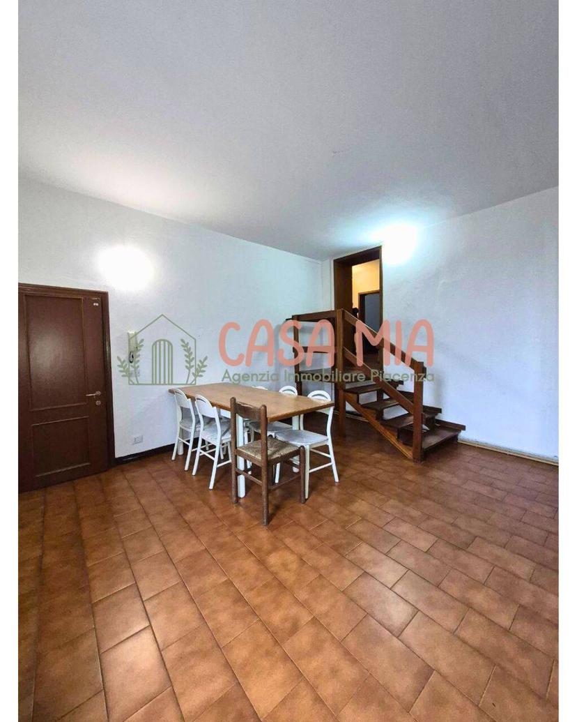 Trilocale in Via Creta, Castel San Giovanni — foto 3 di 5