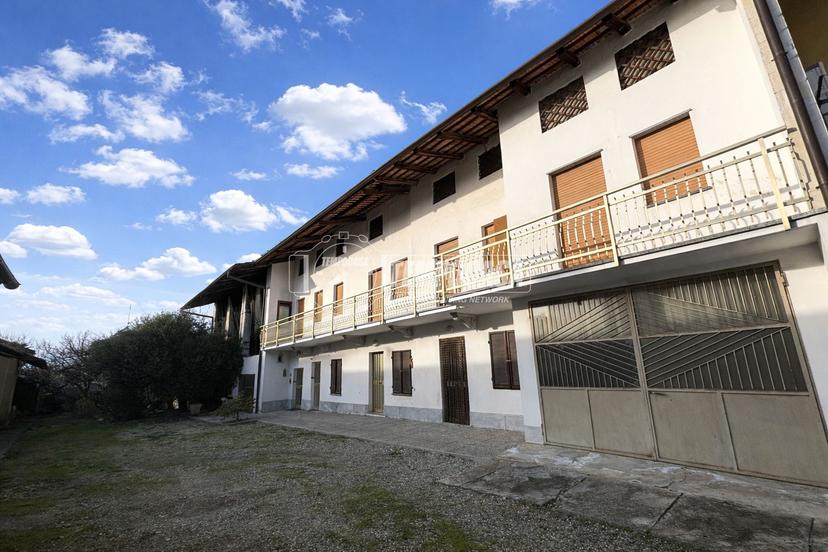 Appartamento in Piazza Giuseppe Ponzetto, Orio Canavese — foto 2 di 5