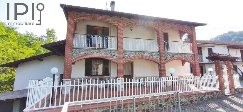 Casa indipendente in Via Cavour 13, Pareto — foto 2 di 5