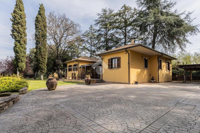 Villa in Via Cassia Botte, Vetralla — foto 4 di 5