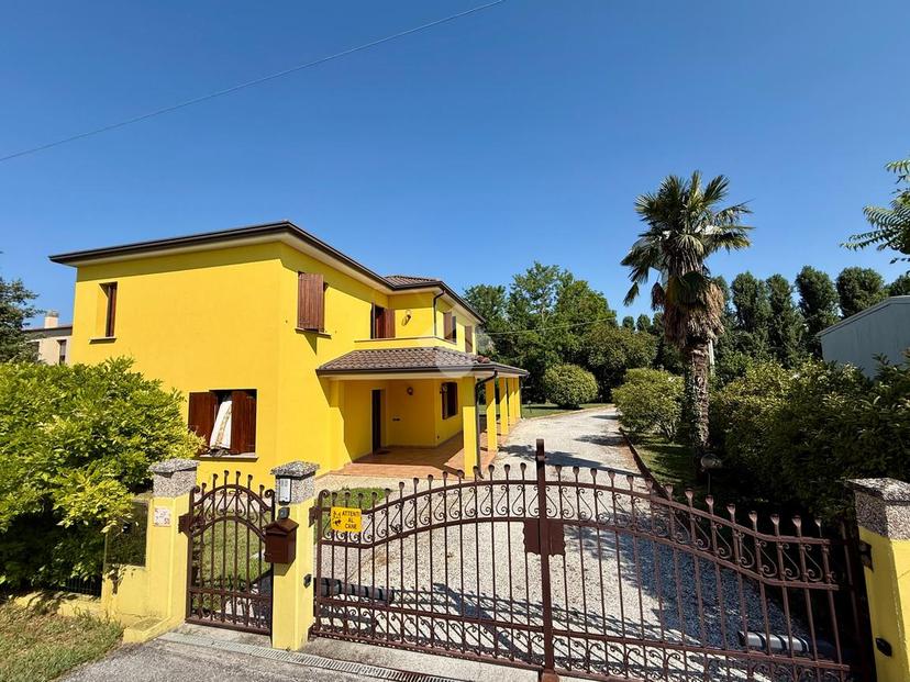 Casa indipendente in Via S. Fosca 53, Pravisdomini — foto 2 di 5