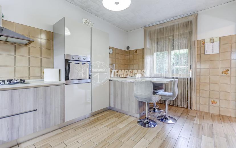 Casa indipendente in Vicolo Addolorata 22, Cardano al Campo — foto 4 di 5