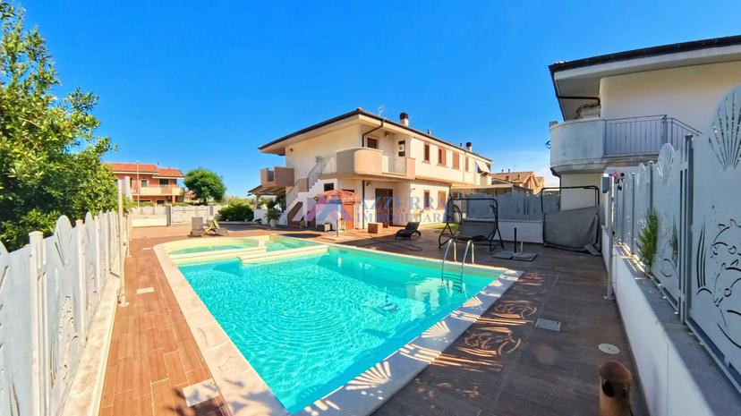 Villa unifamiliare in Via Giovanni Beltrame 21, Montenero di Bisaccia