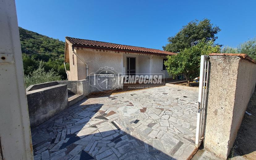 Villa in Via Velosca, Sonnino — foto 2 di 5