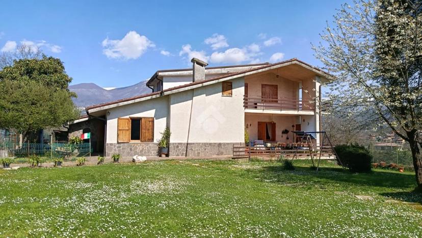 Villa in Via delle Ginestre, Alatri — foto 3 di 5