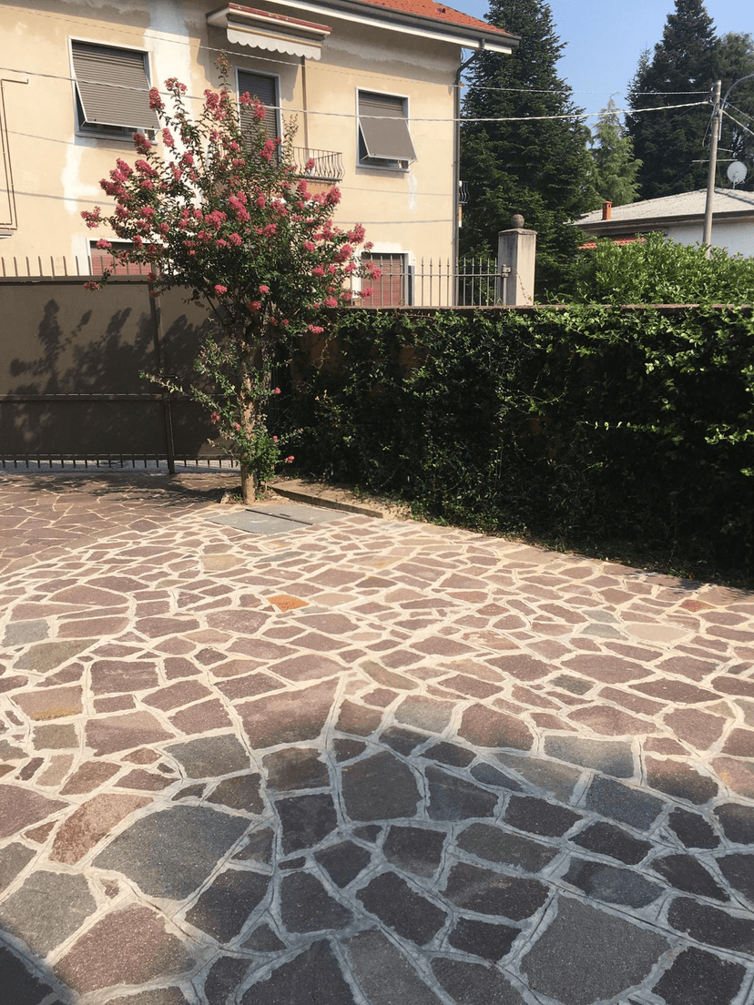 Stanza in appartamento in Via Alcide De Gasperi, Biassono — foto 5 di 5